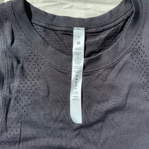 Lululemon Women's Train to Be Tank, NWT, Black, Size 6 - Picture 5 of 9